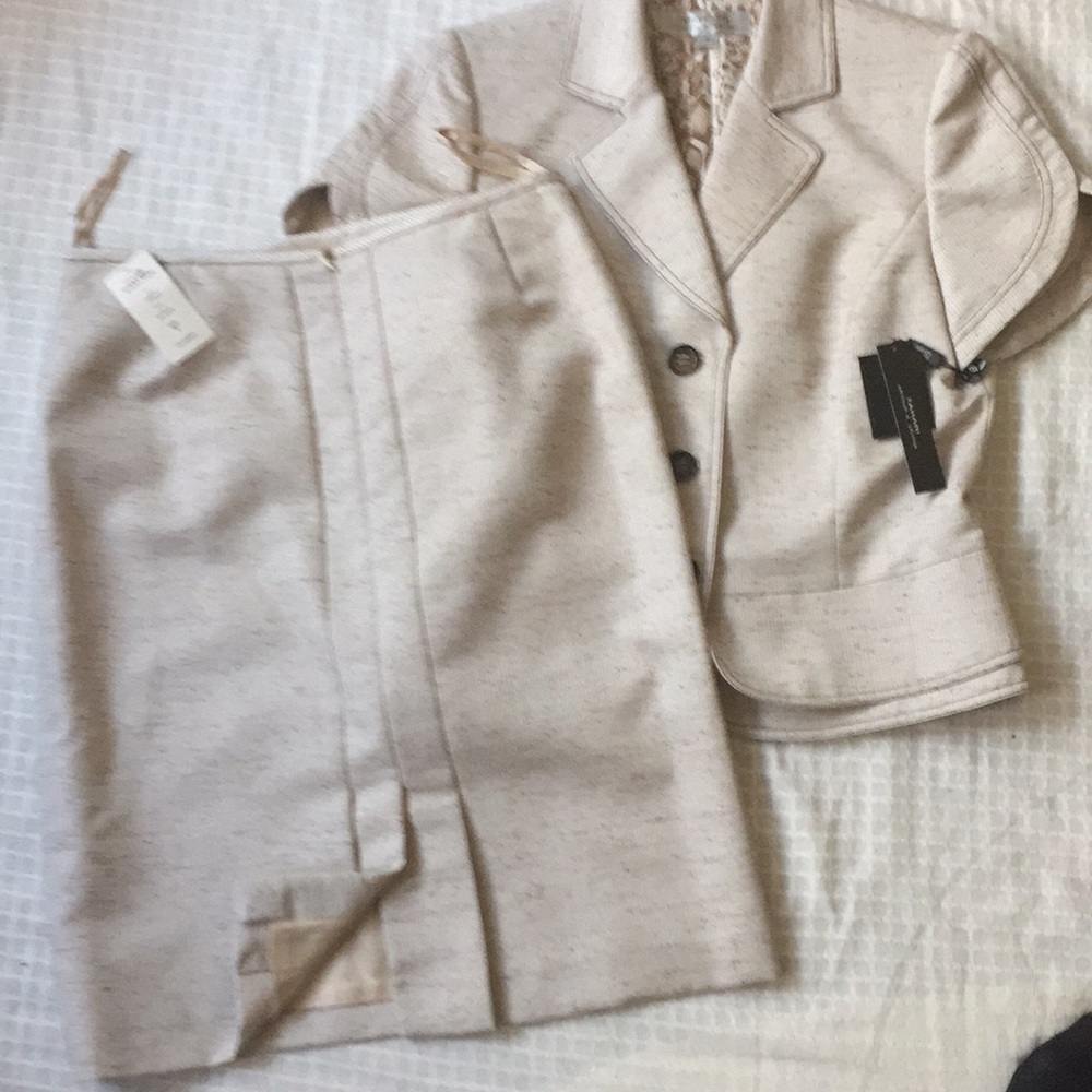 Tahari 2pc suit skirt beige tweed short sleeve Sm8